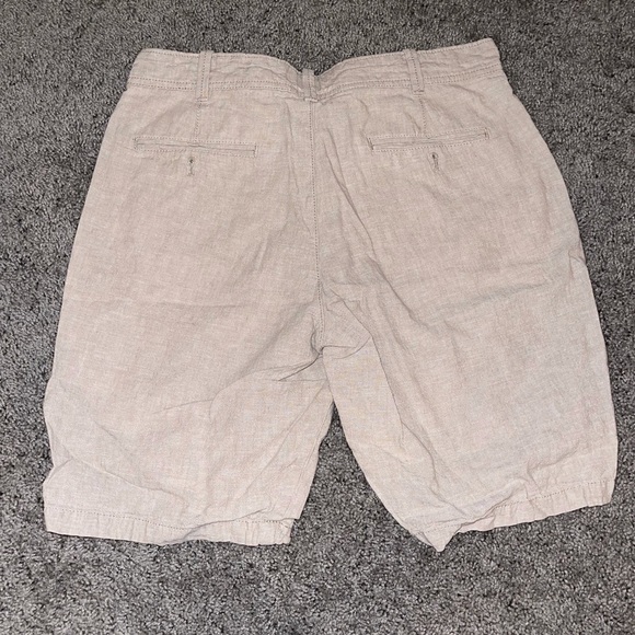 Express Men’s Classic Tan shorts linen - Picture 2 of 3